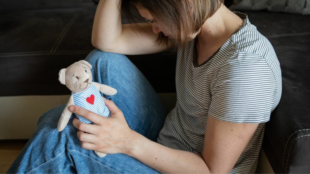 „Wir haben 3 Babys verloren – und kämpfen um Antworten“