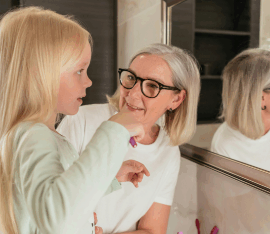 Zähne müssen immer gründlich geputzt werden.