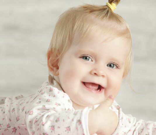 Die beliebtesten Vornamen 2025 stehen fest - und es gibt regionale Unterschiede.