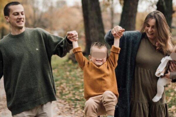 Darja lebt mir ihren beiden Kindern in der Ukraine, ihr Mann dient an der Front.