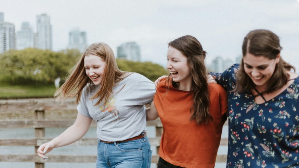 Toxic Mom Groups: Wenn Mama-Freundinnen nicht mehr gut tun